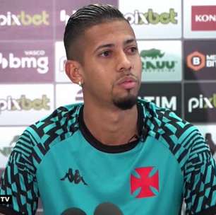 VASCO: Weverton vê equipe se encaixando ao longo da temporada de olho no acesso e revela: "Temos que subir em primeiro"