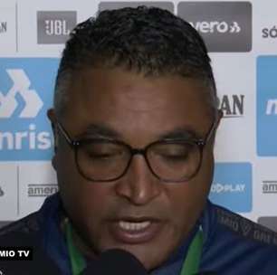 GRÊMIO: Roger sinaliza possibilidade de utilizar esquema com três zagueiros após conquista da Recopa Gaúcha: "Com o retorno do Kannemann, ganhamos essa alternativa"