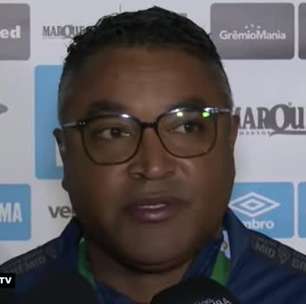 GRÊMIO: "Tudo é possível, só depende do casamento das peças", defende Roger sobre reutilizar esquema com dois centroavantes