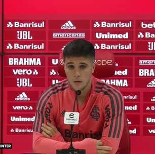 INTERNACIONAL: Bustos evita falar sobre passado e exalta apoio do grupo para adaptação: "Estou me sentindo muito bem"