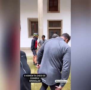 Promessa paga! Ronaldo chega na Catedral de Compostela após maratona de bike