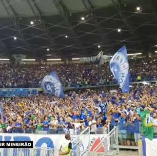 CRUZEIRO: "Nos gramados de Minas Gerais...". Torcida canta o hino do clube após vitória sobre o CRB