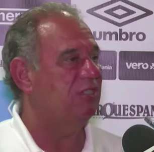 GRÊMIO: Denis diz que não vai iludir torcedor com contratação de Lucas Leiva: "muito difícil"