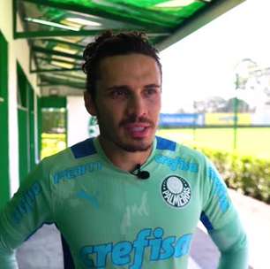 PALMEIRAS: Veiga exalta retorno aos treinos após período tratando lesão, mas lamenta: "Ruim ficar de fora"