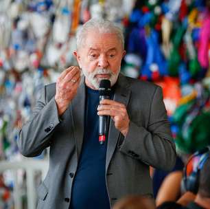 Justiça faz mais política do que Congresso, diz Lula