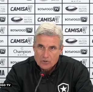 BOTAFOGO: Luis Castro vê desconcentração da equipe durante duelo contra o América-MG: "O jogo não foi nada daquilo que imaginamos"