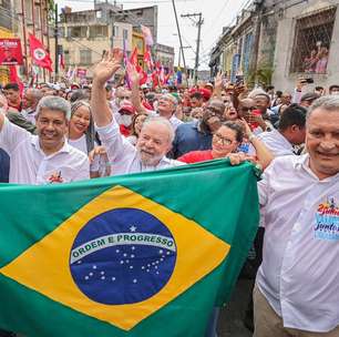 Lula cobra militares comprometidos com democracia e diz que não irá tolerar ameaças
