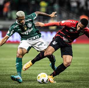 Palmeiras perde do Athletico-PR e vê rivais encostarem na liderança