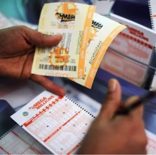 Aposta única leva R$ 7,7 bilhões na Mega Millions; próximo sorteio é sexta
