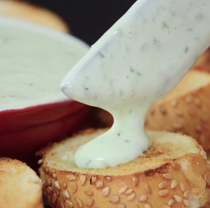 Patê de alho caseiro