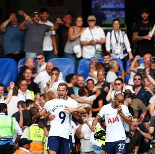 Com gol de Kane, Tottenham busca empate no fim contra o Chelsea pelo Campeonato Inglês