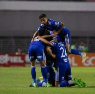 Cruzeiro bate o CRB fora de casa e pode garantir o acesso na próxima rodada