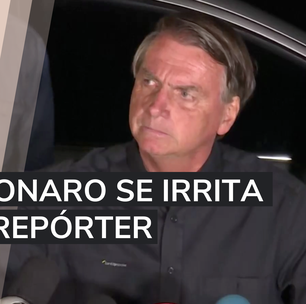 Questionado sobre discurso de fraude, Bolsonaro se irrita com repórter: "Não grita aqui, não"