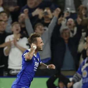 Leicester goleia o Nottingham Forest e vence a primeira no Campeonato Inglês