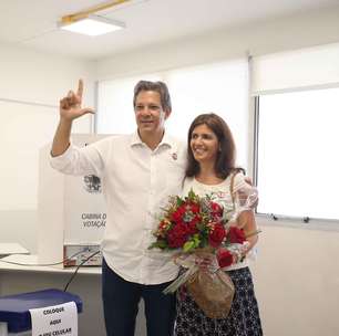 Haddad vota após acompanhar Lula em São Bernardo; Tarcísio se diz confiante com vitória