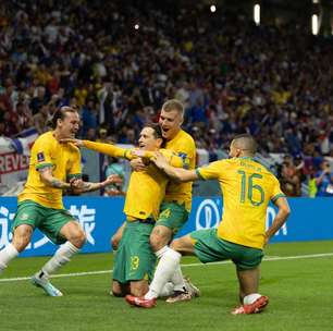 Austrália fica com 12 jogadores em campo contra a França na Copa do Mundo