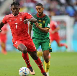 Jogador nascido em Camarões é algoz do país africano em estreia na Copa