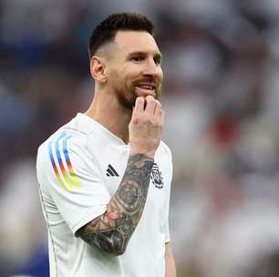 Messi quer voltar ao Barcelona, diz pai do craque