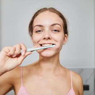 Cinco erros cometidos ao escovar os dentes