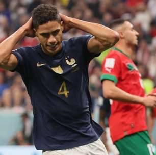 Raphael Varane, campeão do mundo, se aposenta da seleção francesa aos 29 anos