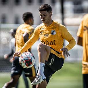 Rodrigo Fernández treina normalmente e pode ser opção para o Santos contra a Portuguesa