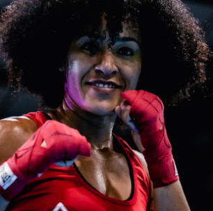 Mundial de Boxe: Bárbara Santos vence e avança às quartas