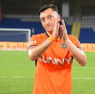 Ozil anuncia aposentadoria do futebol aos 34 anos