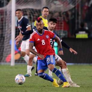 Chile conta com falha de goleiro do Paraguai e vence amistoso com gol no fim