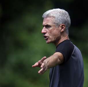 Luís Castro faz análise do seu trabalho no Botafogo após um ano no clube