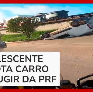 Carro carregado com cigarros contrabandeados capota ao tentar fugir da PRF no Paraná