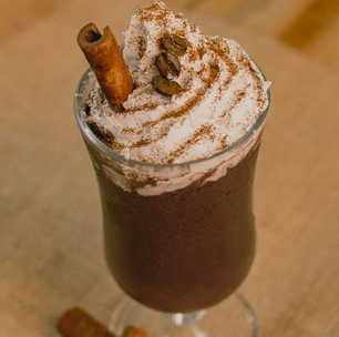 Jovem leva café de qualidade para periferia de SP