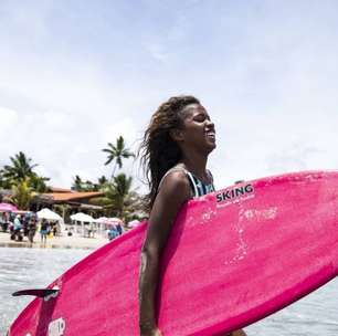 Projeto em Maracaípe (PE) aposta na democratização do surf