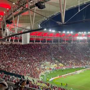 Torcida do Flamengo faz protesto contra diretoria no Maracanã