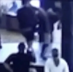 Lutador russo de 16 anos morre após nocaute durante luta de MMA