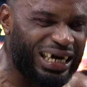 Lutador perde os dentes após sequência de socos em disputa de MMA