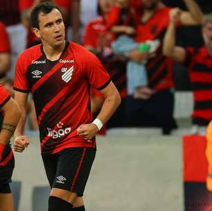 Pablo lamenta empate do Athletico com o Cruzeiro pelo Brasileirão: "Dentro de casa, temos que vencer"
