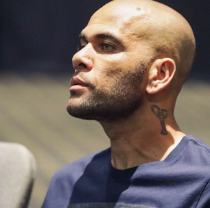 Acusação oficializa pedido de 12 anos de prisão para Daniel Alves por estupro