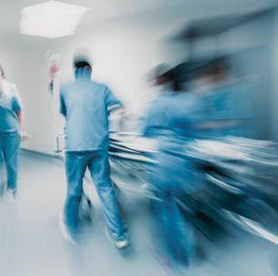 "O início de carreira em medicina é tão difícil quanto dizem?"