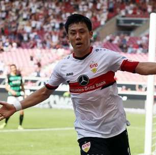 Liverpool acerta contratação de volante japonês do Stuttgart, diz jornalista