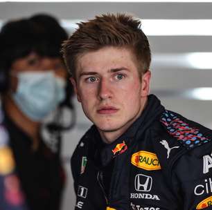 Ex-júnior da Red Bull pode retornar às pistas após polêmica de racismo
