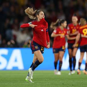 Heroína da Espanha fez homenagem para mãe de amiga na comemoração do gol do título