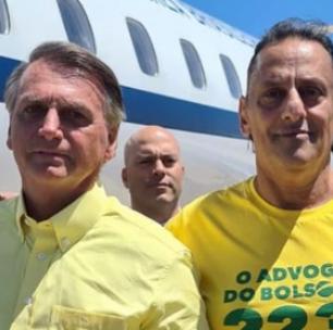 Advogado de Bolsonaro que resgatou Rolex nos EUA acumula dívidas e contas em atraso, diz jornal