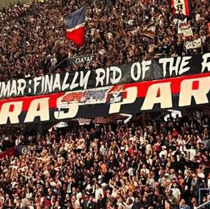 Saída de Neymar é celebrada por torcida do PSG em faixa: 'Finalmente nos livramos do malcriado'