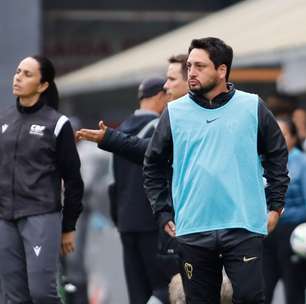 Arthur Elias rebate técnico do Palmeiras após contestação de convocação: "Equipe dele nunca nos venceu"