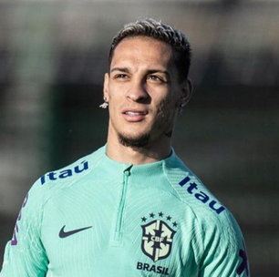 'Ainda bem', 'vitória', 'não joga nada': corte de Antony da Seleção Brasileira repercute na web