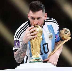 Van Gaal diz que título mundial de Messi 'estava premeditado'