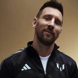 Messi lança nova chuteira com símbolo de maior de todos os tempos; veja fotos