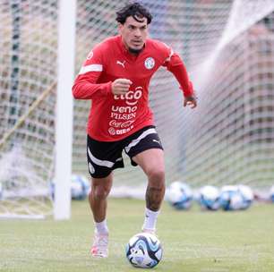 Gustavo Gómez, do Palmeiras, treina para defender o Paraguai contra a Venezuela
