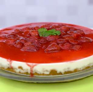 Cheesecake com frutas vermelhas