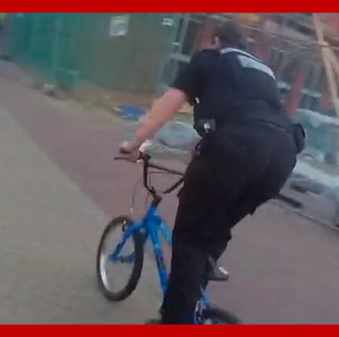 Policial 'confisca' bicicleta de criança para perseguir suspeito na Inglaterra